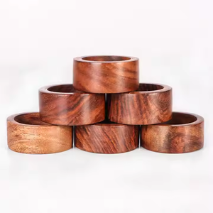 Rond de serviette en bois personnalisé best-seller Décoration de table à manger Rond de serviette en bois ménage mariage Anneaux de serviette en bois faits à la main - Product Image 3