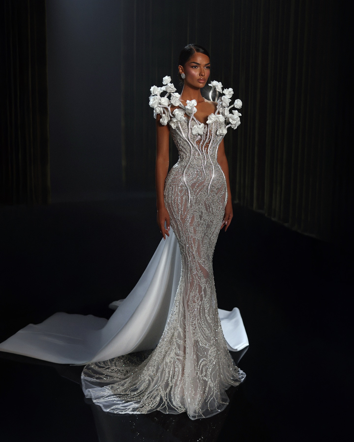 Elegant Lace Formal Dress Patterns for Women's Fashion