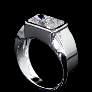 แหวนเพชรเลี้ยงในห้องปฏิบัติการ 5 กะรัต ทรงกลมเจียระไนแบบเบลซ์ ชุบทอง 14K รับรองโดย IGI สี E ดีไซน์เรียบง่าย สำหรับงานแต่งงานหรือวันครบรอบ - Product Image 5