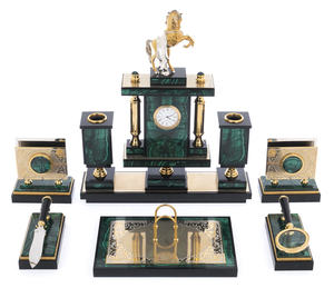 Horloge de bureau en malachite pour l'intérieur de la maison, horloge de bureau, article de luxe pour la décoration intérieure - Product Image 5