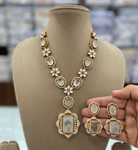 Ensemble collier et boucles d'oreilles en alliage d'argent élégant à motif floral, bijoux de mariée en diamant américain de luxe pour fiançailles ou anniversaire - Product Image 2