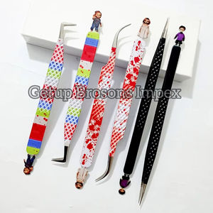 แหนบต่อขนตาแบบโค้ง 90 องศา ลายฮาโลวีน พร้อมตุ๊กตาฮาโลวีนตัดลาย  สำหรับต่อขนตา  อุปกรณ์เสริมความงาม - Product Image 2