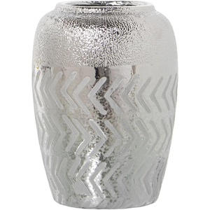 Vase en fer nickelé fabriqué à la main décor en métal intemporel Vase à fleurs personnalisable Vase élégant personnalisé pour la maison et le bureau - Product Image 1