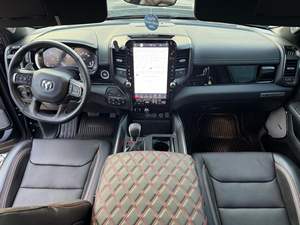 2025 R A M 1500 Rebel X Crew Cab 4x4 Twin-Turbo 6 cylindres, groupe d'équipements Rebel niveau 2, bleu métallisé - Product Image 5