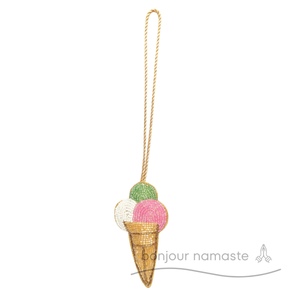 Decorazione regalo artigianale per le festività natalizie con decorazione artigianale a forma di cono gelato con paillettes - Product Image 2