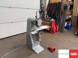 Hohner Favorit Heavy Duty Wire Stitcher Machine for Sale - Saddle Stitcher Machine - Product Image 2