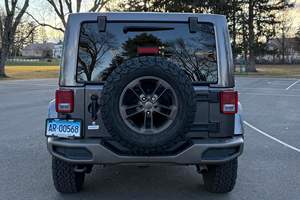 Jeep Wrangler Unlimited Sahara 4x4 Edición 75 Aniversario 2016 - Product Image 3