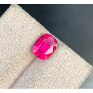 Tourmaline rubellite naturelle d'Afghanistan, taille excellente, 1,55 carat. - Product Image 1