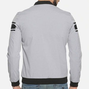 Blouson aviateur d'hiver pour hommes de taille personnalisée Vêtements chauds avec logo à l'avant Vente en ligne pour adultes - Product Image 3