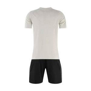 Uniformes de Fútbol Personalizados de Alta Calidad con Etiqueta Privada OEM, 100% Poliéster, Impresión por Transferencia de Calor, Logotipo Personalizado, Ropa Deportiva - Product Image 2