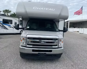 Autocaravanas Usadas Económicas 2020-2022, Thor Chateau Clase C, Vehículos con Color Personalizado Disponible, Bajo Kilometraje 4-6 - Product Image 6