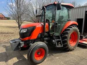 รถแทรกเตอร์สวนรุ่น M7060F ปี 2017 กำลัง 40 แรงม้า ขับเคลื่อน 4 ล้อ พร้อมระบบเกียร์ - Product Image 1