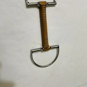 Mors de cheval en cuir artisanal avec anneau en D, équipement équestre de qualité supérieure - Product Image 3