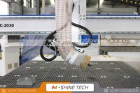 Machine de fraisage CNC à tête oscillante robuste Jinan M-shine avec collecteur de poussière pour usage en atelier