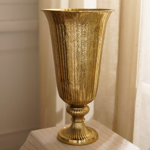Different Quality Modern,Aluminium Silver Color Flower Vase Unique Design <b>Top</b> Quality Vase for <b>Wedding</b> and Restaurant Usage - Product Image 2
