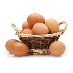 Huevos marrones producidos en granja, frescos, saludables y ricos en proteínas, un producto alimenticio para supermercados, restaurantes y distribuidores. - Product Image 1