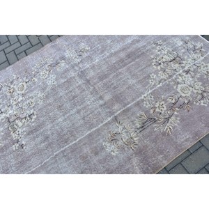 Tapis turc vintage, tapis de 5,2 x 7,2 pieds, tapis gris et blanc à motifs floraux - Product Image 5