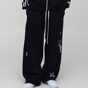 Venta al por mayor de moda cremallera negra logotipo impreso personalizado chándal para hombres Streetwear chándales de alta exigencia para el invierno transpirable - Product Image 5