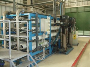 ระบบกรองน้ำบริสุทธิ์แบบ Reverse Osmosis (RO) ยี่ห้อ AKTIFPAK กำลังไฟ 5-30 กิโลวัตต์ แรงดันไฟฟ้า 380 โวลต์ รับประกัน 2 ปี - Product Image 4