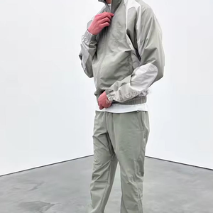 ชุดออกกำลังกายผ้าไนลอน2ชิ้นสำหรับผู้ชายชุดวอร์ม2ชิ้นสำหรับใส่ออกกำลังกายกันลมผ้าต่อผ้าน้ำหนักเบามีสไตล์ใหม่ - Product Image 6