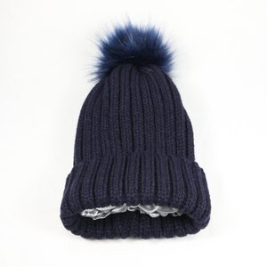 OEM logotipo personalizado de moda Unisex de punto Beanie sombreros extraíble Pom a granel invierno mancha forrado seda interior gorros - Product Image 3