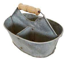 Seau à charbon en métal galvanisé avec poignée supérieure pour transporter facilement du charbon ou des cendres dans votre foyer ou votre jardin. - Product Image 6