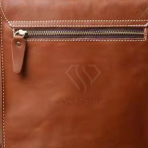 Sacs à bandoulière unisexe de haute qualité à logo personnalisé avec fermeture à glissière design décontracté fabriqué au Pakistan - Product Image 6