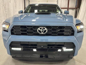 Toyota 4Runner TRD Sport Premium 2025 USADO, MÁS VENDIDO - Product Image 2