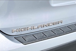Toyota Highlander Híbrido Edición Bronce 2022 Usado, Tracción Delantera - Listo para Enviar - Product Image 6