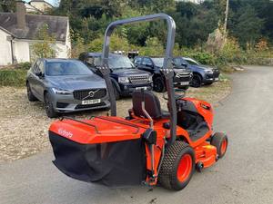 ACHETER TONDEUSE À GAZON KUBOTA GR2120 2025 AVEC RAMPEUR D'HERBE - Product Image 3