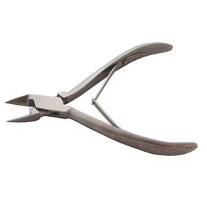 Fournisseur en gros Pissco pour Ongles Soins des Ongles Tondeuse Ciseaux Tondeuse Placage Or Pince à Cuticules Votre Logo - Product Image 4