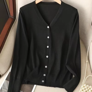 Pull de Noël de haute qualité, ensemble de pulls d'hiver, couleur unie, ensemble de tricots pour femmes, pulls en laine pour femmes, fabrication au Bangladesh - Product Image 2