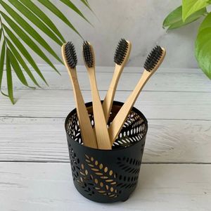 Brosse à dents en bambou naturel | 2025 Voyage incontournable biodégradable et propre au charbon de bois pour adultes Léger, sans plastique Innovation - Product Image 4