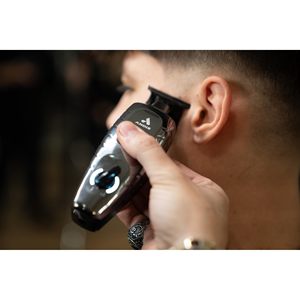 Recortadora de Barba Eléctrica Inalámbrica de Iones de Litio, Cuchilla Ajustable de Acero Inoxidable, Base de Carga USB para Uso Doméstico y en Autocaravanas - Product Image 3