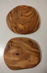 Sous-verres carrés en bois de noyer écologiques et élégants de 300 mm de diamètre, exportés par MN - Product Image 4