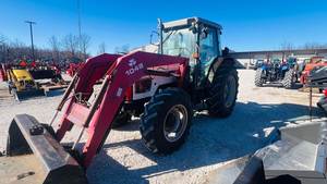 Tractor Massey Ferguson 4263 de 1997: Durabilidad Comprobada con Potencia Agrícola Clásica - Product Image 4