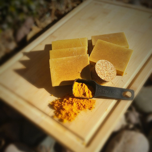 Savon nettoyant naturel fait à la main 20g Barre de savon au curcuma ANGLE - Product Image 2