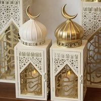 Ensemble de lanternes en métal blanc et or avec dessus en forme de croissant, calligraphie arabe, découpes, lumière de bougie chaleureuse, décoration de la maison festive, cadeau