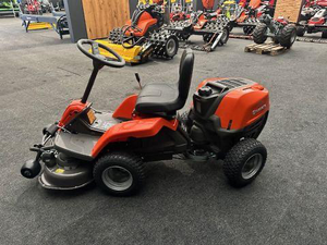 รถตัดหญ้า Husqvarna Rider R112C แบบนั่งขับ ขนาด 85 ซม. 11 แรงม้า พร้อมระบบบังคับเลี้ยวแบบ Articulated สำหรับขาย - Product Image 4