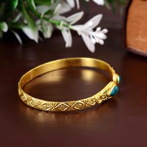 Brazalete metálico tradicional chino, joyería inspirada en la escultura moderna para mujer, artesanía metálica premium a granel para uso festivo nupcial étnico. - Product Image 5