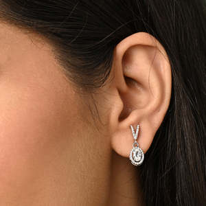 Pendientes Colgantes Ovalados con Baño de Oro de 18K y 14K, Diseño de Halo Plateado, con Símbolo Cristiano y Patrón Geométrico de Diamantes, para Bodas y Fiestas - Product Image 4