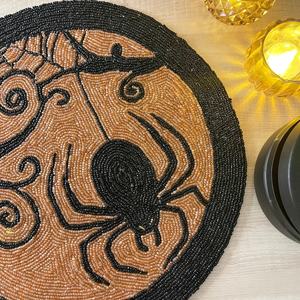 Napperon perlé Chargeur rond fait à la main pour salle à manger de luxe et décor de vacances Pièce unique perlé à la main, napperon, pendaison de crémaillère - Product Image 4