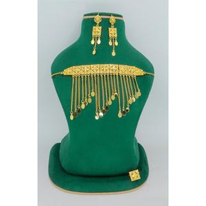 Colliers plaqué or pour mariage et parure de bijoux traditionnelle Cadeau pour femme Parure de bijoux en cuivre et laiton - Product Image 1