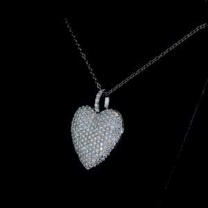 BUEBELLA JEWELS HipHop Romantique Moissanite Pendentif Glacé En Forme De Coeur VVS 925 Argent Conception Personnalisée Petite Amie OEM ODM - Product Image 3