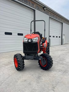Mini Tractor Usado Serie M 4x4 para Granja con Cargador Frontal, Motor de Engranajes de 60-70HP y Componentes Centrales del Motor para Uso Agrícola - Product Image 6