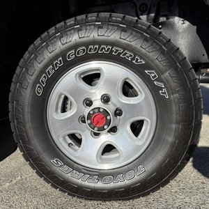 Buena Oferta para Toyota Hilux SSR 4x4 de 1993, Camioneta del Mercado Japonés, 3300 Millas, Transmisión Manual de 5 Velocidades, 4WD - Product Image 5