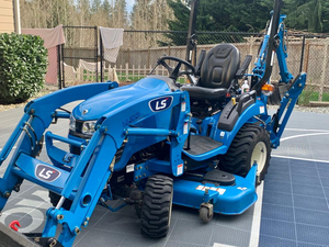 Tractor Cortacésped LS-MT1.25 de Alta Calidad con Cargador Frontal y Retroexcavadora - 1 AÑO DE GARANTÍA DE FÁBRICA Y SERVICIO POSTVENTA - Product Image 1