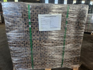 Pellet de madera dura de biomasa sin humo para fogata, chimenea hecha en Vietnam fabricante - Product Image 4