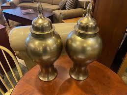 Lujosa urna de cremación de latón con características personalizables Acabado brillante para un digno Memorial Latón Suministros funerarios Urnas - Product Image 6