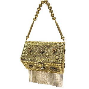 Pochettes en métal pour dames faites à la main pour soirée nuptiale Pochettes pour femmes élégantes faites à la main - Product Image 1